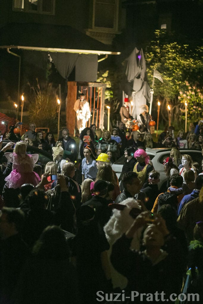 Halloween Trick Or Treating in Capitol Hill, Seattle CHS Capitol Hill